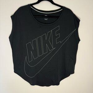 Nike Women's Black Top Size L